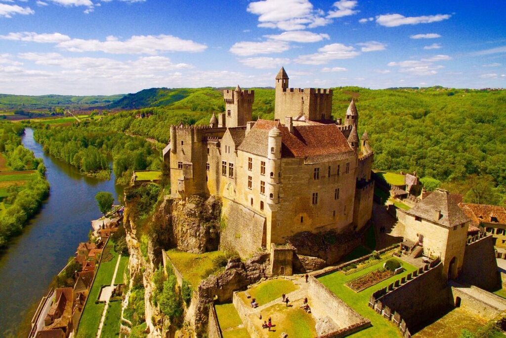 Ce château du Périgord appartient à la même famille depuis plus de 800 ans