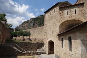Ce village des Pyrénées-Orientales est un des plus beaux de France, une cité fortifiée exceptionnelle