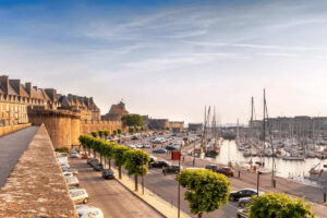 Partez à la découverte de la citadelle maritime la plus impressionnante de France